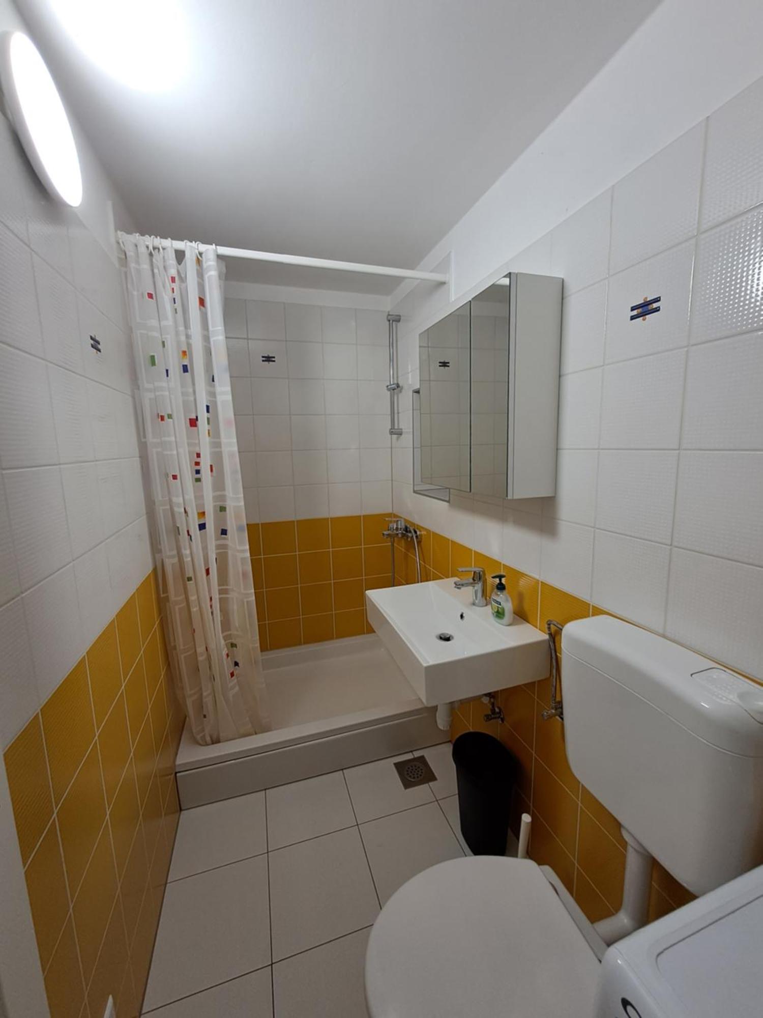 Greta Apartment Vrbnik Exterior photo